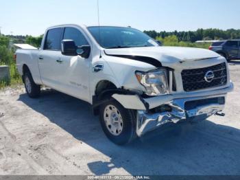  Salvage Nissan Titan