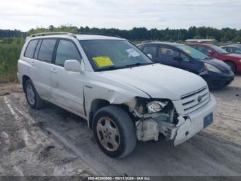  Salvage Toyota Highlander