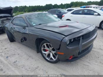  Salvage Dodge Challenger