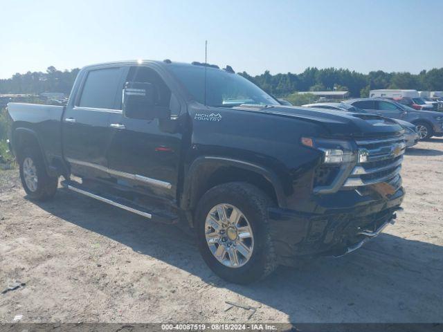  Salvage Chevrolet Silverado 2500