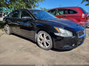  Salvage Nissan Maxima