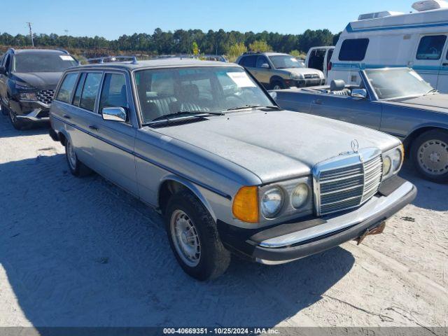  Salvage Mercedes-Benz 300