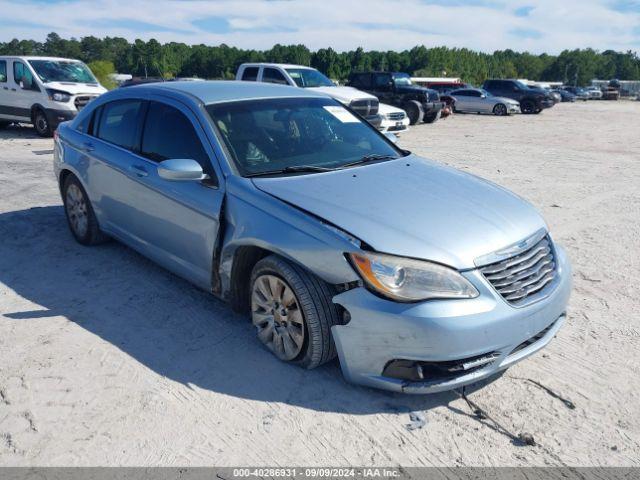  Salvage Chrysler 200