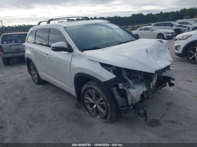  Salvage Toyota Highlander