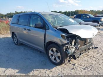  Salvage Toyota Sienna