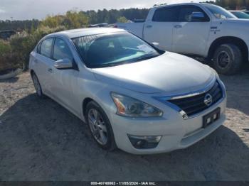  Salvage Nissan Altima