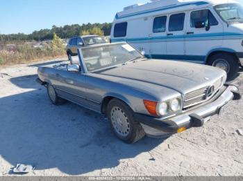  Salvage Mercedes-Benz 560