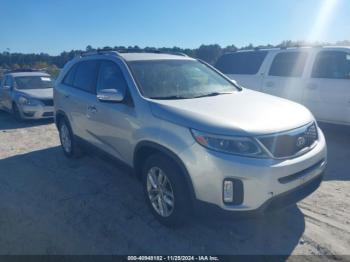  Salvage Kia Sorento