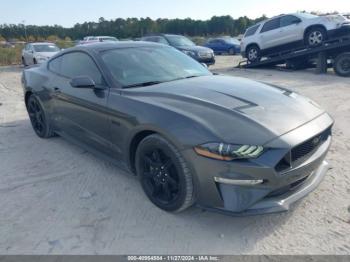  Salvage Ford Mustang