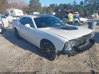  Salvage Dodge Challenger