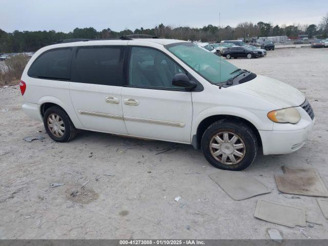  Salvage Chrysler Town & Country