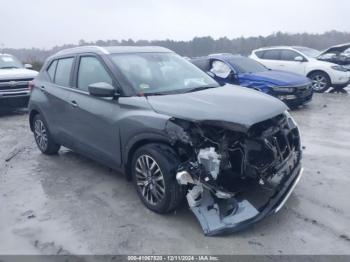  Salvage Nissan Kicks