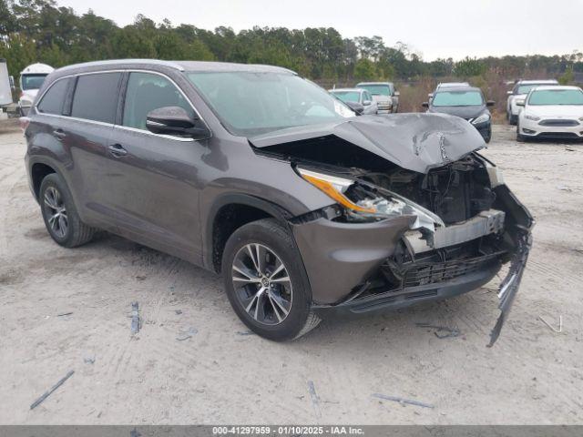  Salvage Toyota Highlander