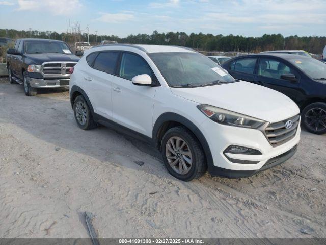  Salvage Hyundai TUCSON