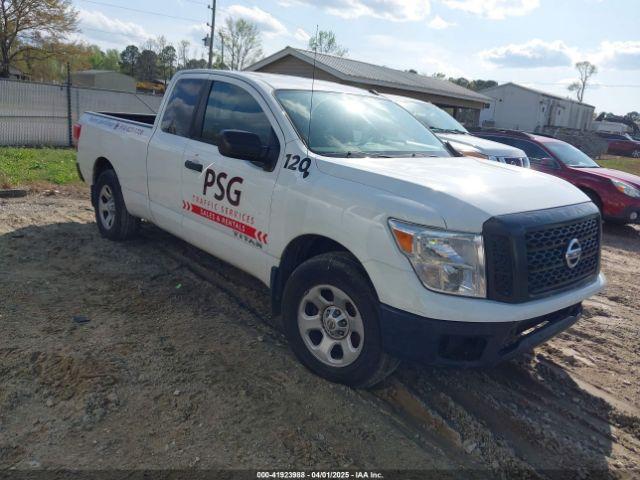  Salvage Nissan Titan