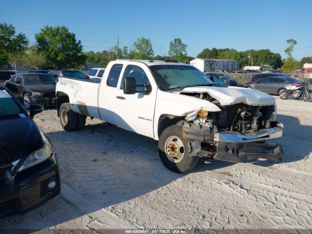  Salvage Chevrolet Silverado 3500