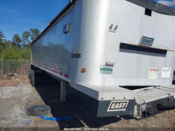  Salvage East Manufacturing Tandem Trailer