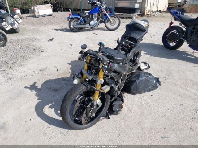  Salvage Suzuki Gsx-r750