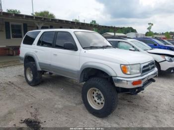 Salvage Toyota 4Runner