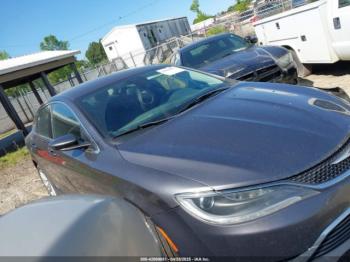  Salvage Chrysler 200