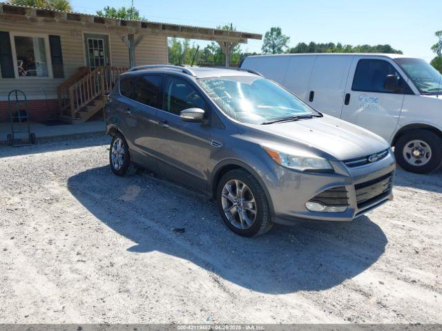  Salvage Ford Escape