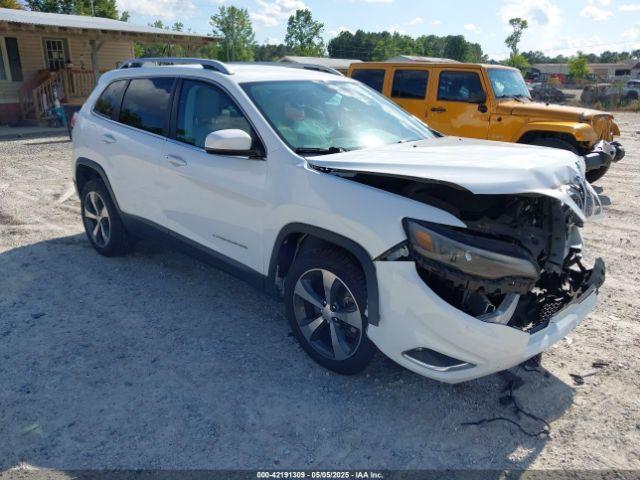  Salvage Jeep Cherokee