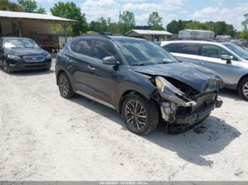  Salvage Hyundai TUCSON