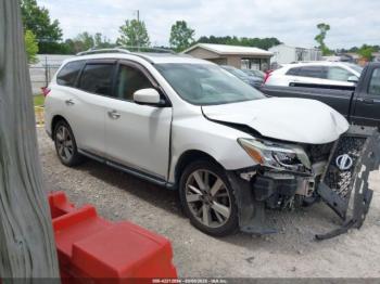  Salvage Nissan Pathfinder