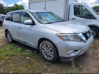  Salvage Nissan Pathfinder