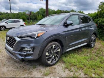  Salvage Hyundai TUCSON