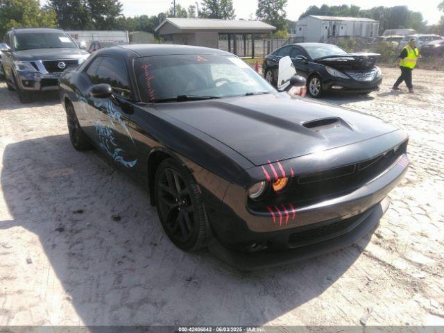  Salvage Dodge Challenger