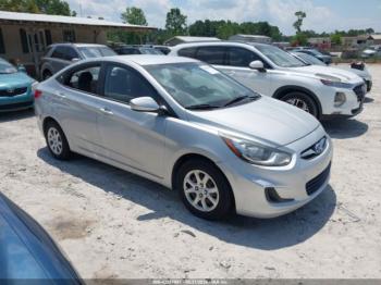  Salvage Hyundai ACCENT