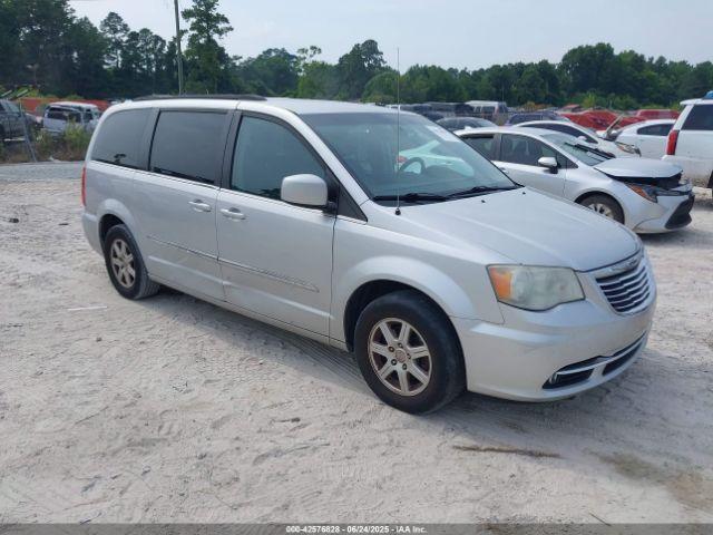  Salvage Chrysler Town & Country