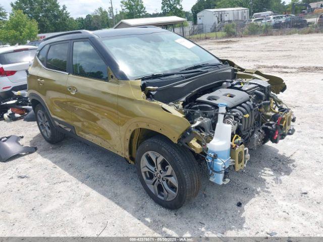  Salvage Kia Seltos