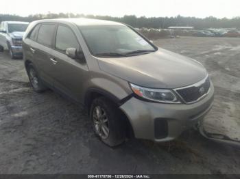  Salvage Kia Sorento