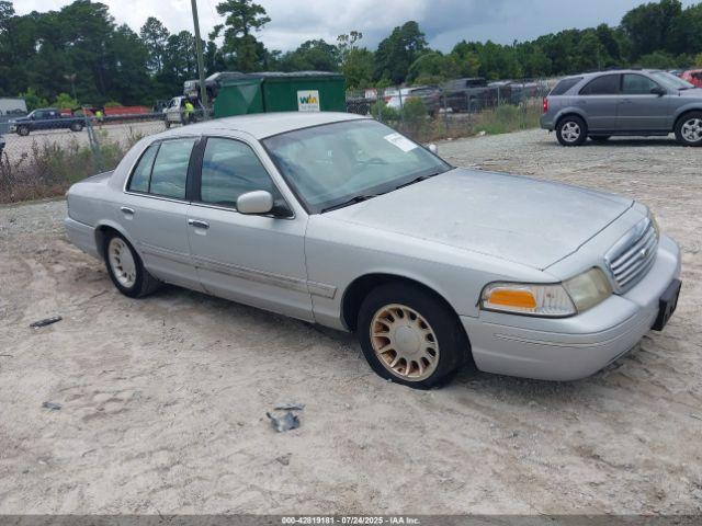  Salvage Ford Crown Victoria