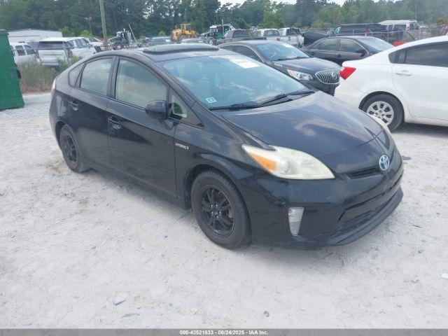  Salvage Toyota Prius