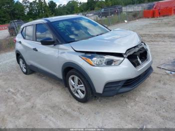  Salvage Nissan Kicks