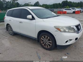  Salvage Nissan Pathfinder