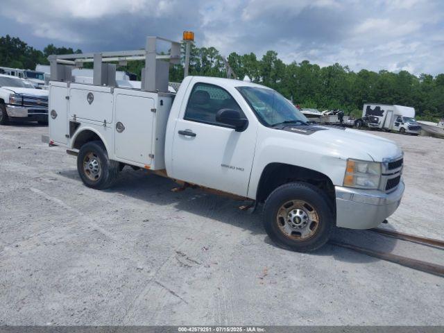  Salvage Chevrolet Silverado 2500