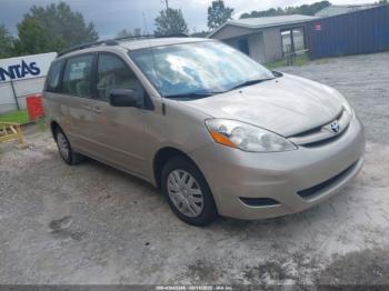  Salvage Toyota Sienna