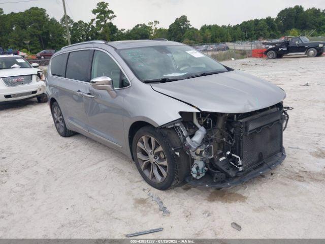  Salvage Chrysler Pacifica