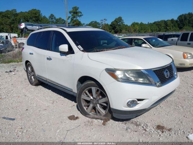  Salvage Nissan Pathfinder