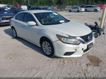  Salvage Nissan Altima