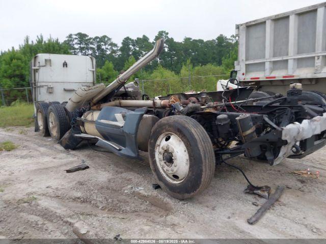  Salvage Freightliner Conventional