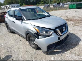  Salvage Nissan Kicks