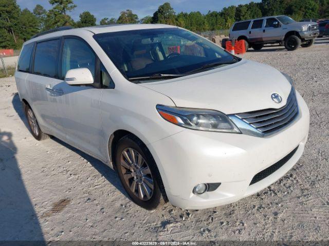  Salvage Toyota Sienna