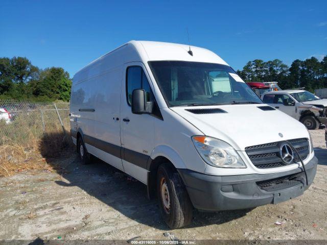  Salvage Mercedes-Benz Sprinter 2500