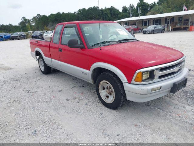  Salvage Chevrolet S-10
