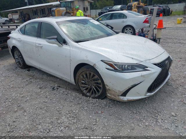  Salvage Lexus Es